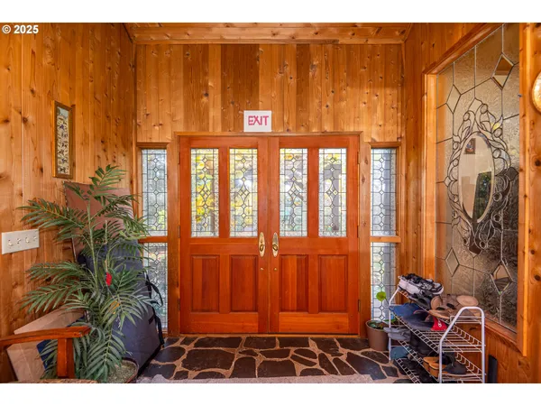 $650,000 | 87250 Cedar Flat Road, Springfield, OR 97478