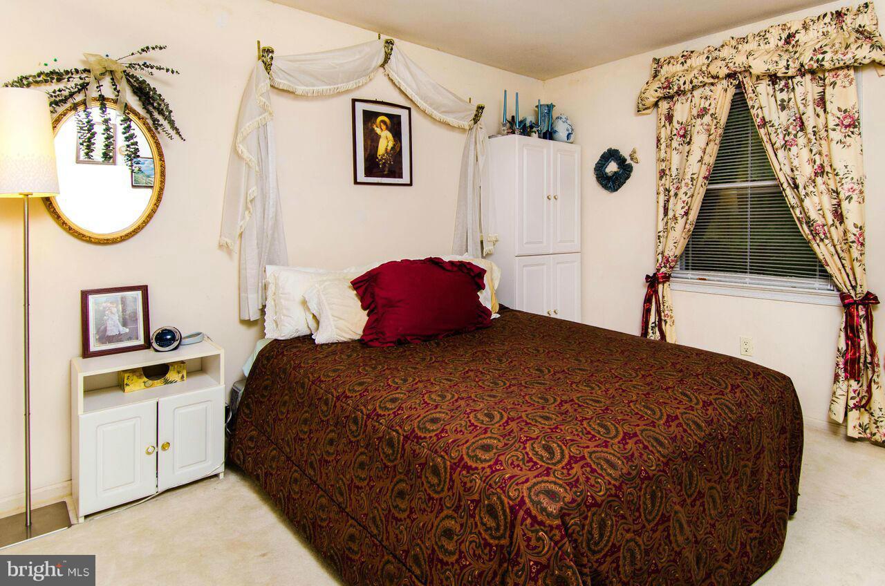 8011 Stillbrooke Road Manassas, VA 20112 - Photo 20 of 30 Bedroom 4