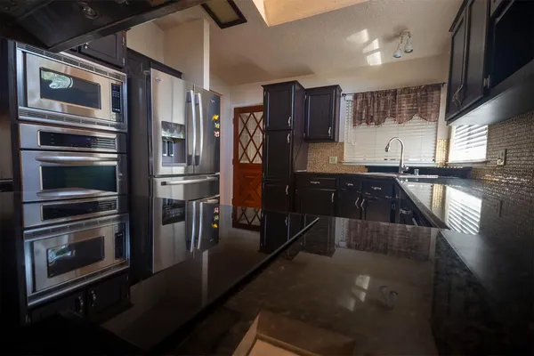 $299,900 | 6850 Hidden Brook Lane, Citrus Heights, CA 95621