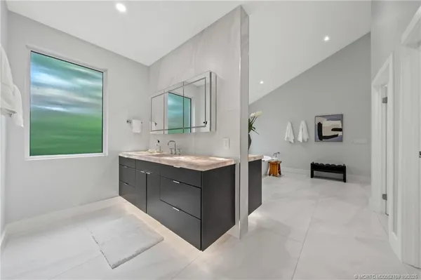 $11,500,000 | 6879 Southeast South Marina Way, Stuart, FL 34996