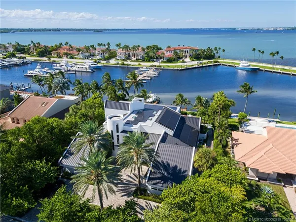 $11,500,000 | 6879 Southeast South Marina Way, Stuart, FL 34996