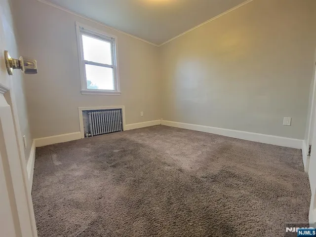 $2,050 | 206 Cambridge Avenue, Unit 2, Garfield, NJ 07026