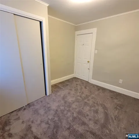 $2,050 | 206 Cambridge Avenue, Unit 2, Garfield, NJ 07026