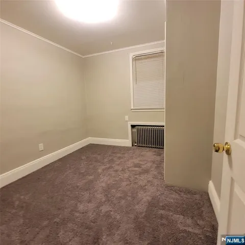 $2,050 | 206 Cambridge Avenue, Unit 2, Garfield, NJ 07026