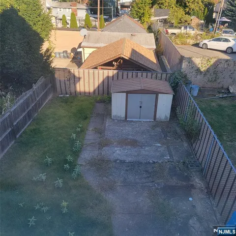 $2,050 | 206 Cambridge Avenue, Unit 2, Garfield, NJ 07026