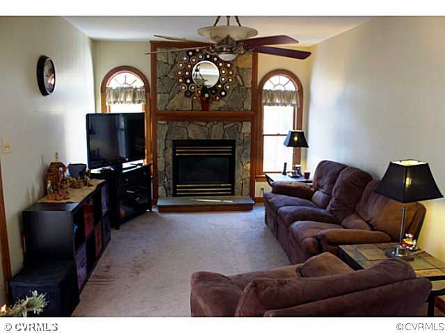 2101 Genito Road Moseley, VA 23120 - Photo 2 of 14