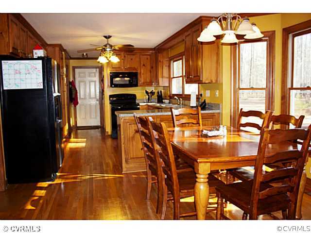 2101 Genito Road Moseley, VA 23120 - Photo 4 of 14