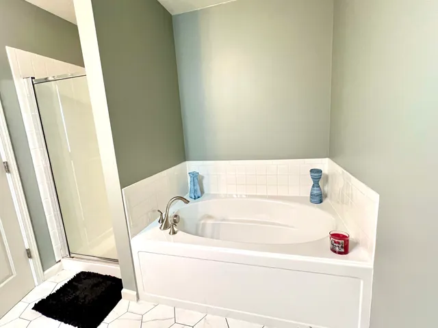 $385,000 | 5778 West Commonview Drive, McCordsville, IN 46055