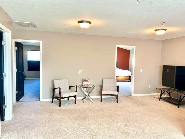 $385,000 | 5778 West Commonview Drive, McCordsville, IN 46055