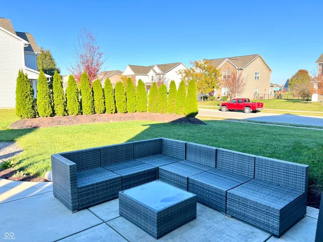 $385,000 | 5778 West Commonview Drive, McCordsville, IN 46055