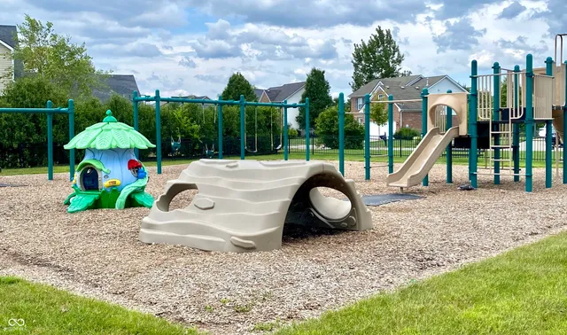 $385,000 | 5778 West Commonview Drive, McCordsville, IN 46055