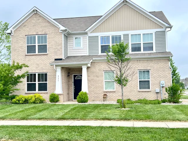 $385,000 | 5778 West Commonview Drive, McCordsville, IN 46055