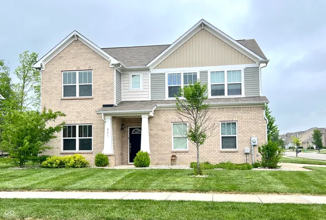 $385,000 | 5778 West Commonview Drive, McCordsville, IN 46055