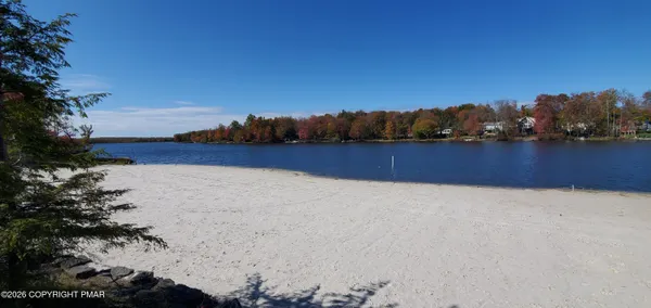 $2,200 | 655 Country Pl Drive, Tobyhanna, PA 18466