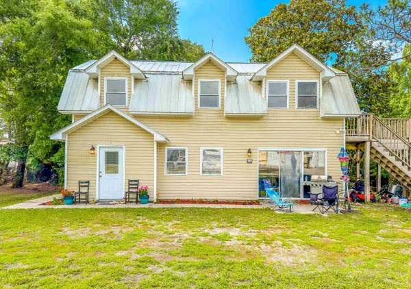 $325,000 | 2366 Oak Street, Lanark Village, FL 32322