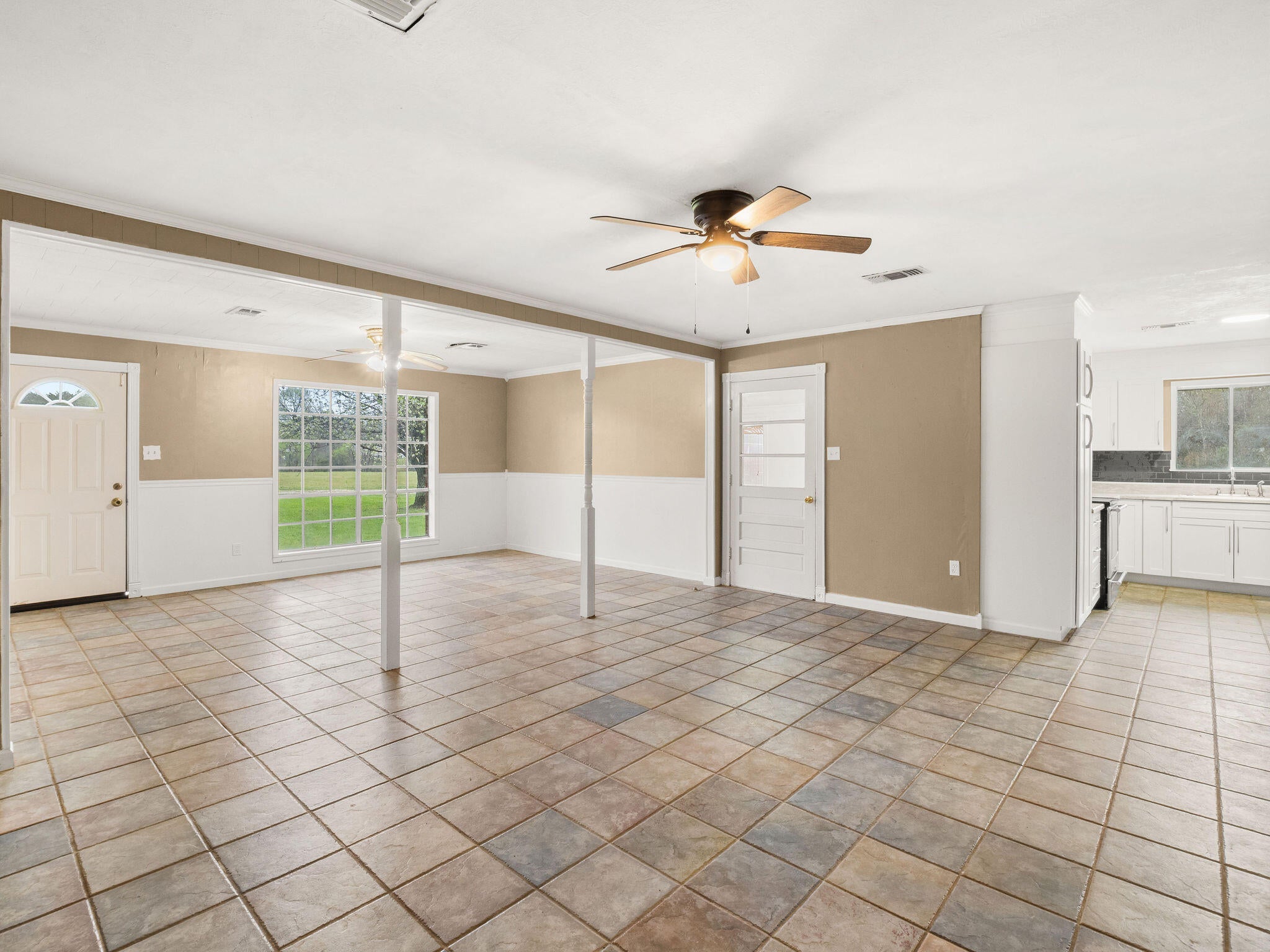 707 West Hawthorne Road Leesville, LA 71446 - Photo 2 of 18 Gallery Image 2