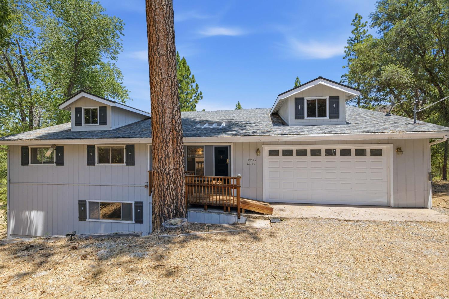 19424 Ferretti Road Groveland, CA 95321 - Photo 2 of 32