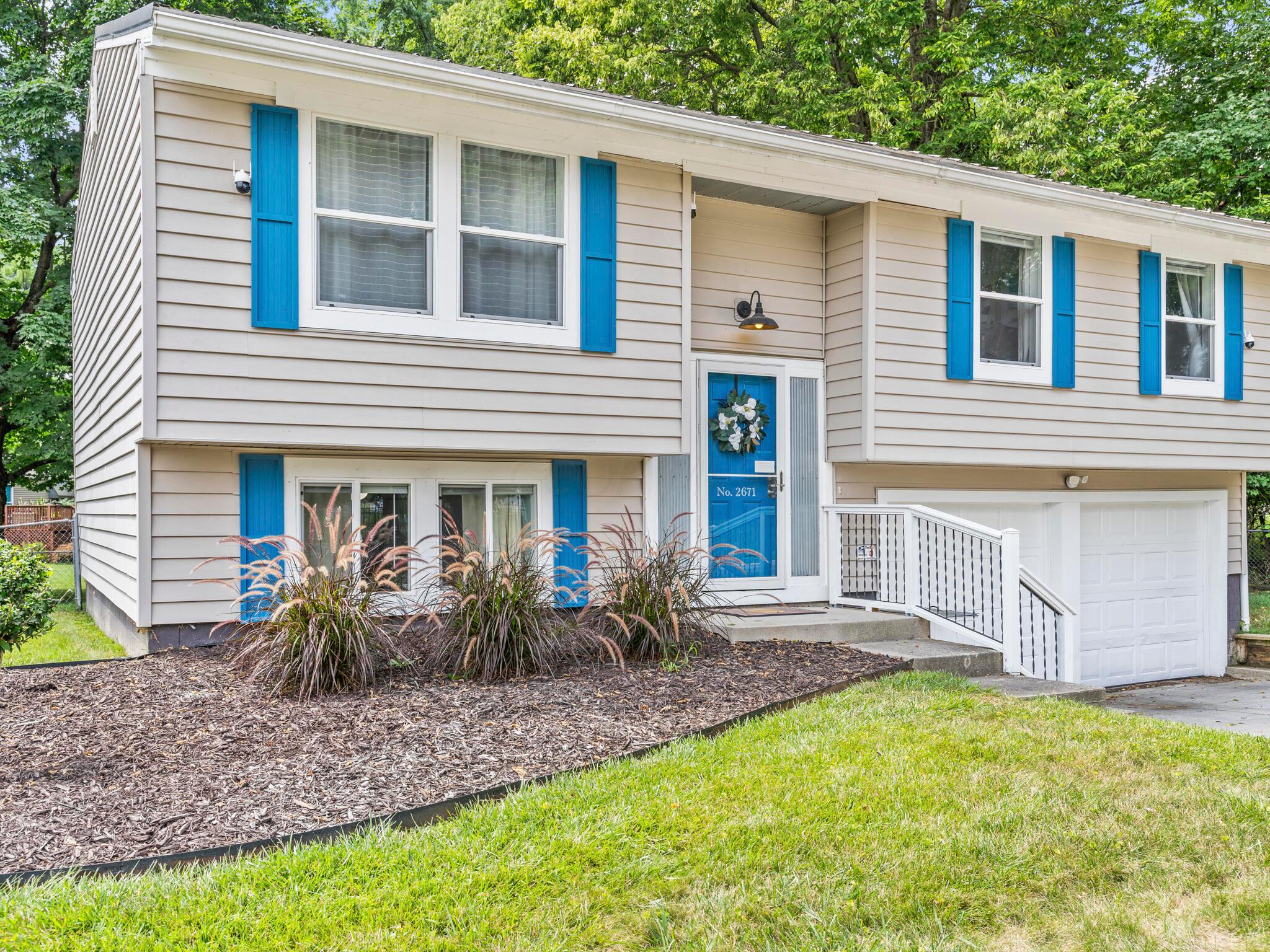 2671 Woodsedge Road Columbus, OH 43224 - Photo 2 of 44 DSC06846