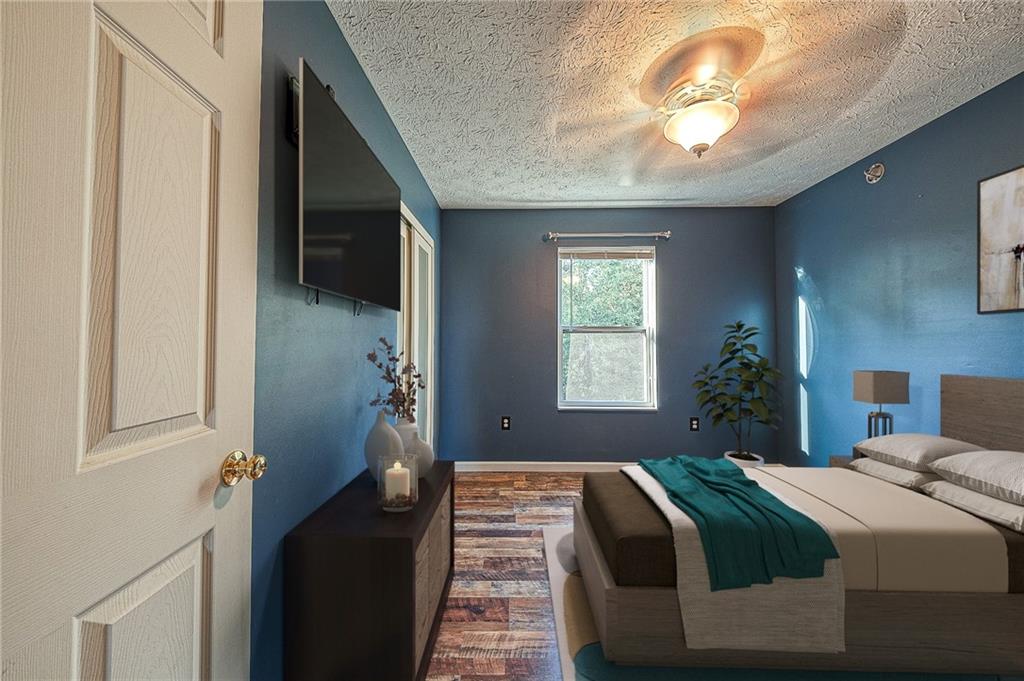 110 Lockheed Drive Coraopolis, PA 15108 - Photo 24 of 42 3rd bedroom measures 10'7" x 10'1"