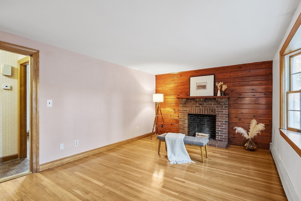 63 Tennyson Road Reading, MA 01867 - Photo 3 of 42 Gallery Image 3