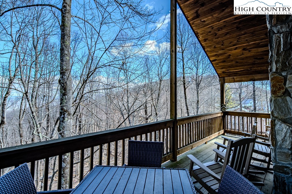 1077 Chestnut Trail Seven Devils, NC 28604 - Photo 11 of 50