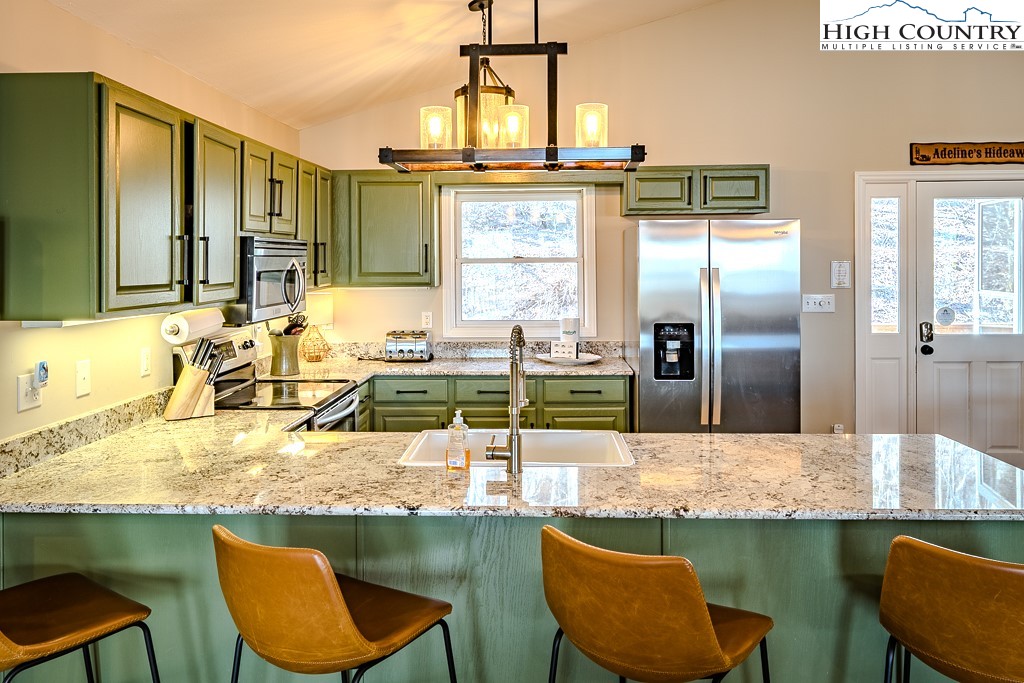 1077 Chestnut Trail Seven Devils, NC 28604 - Photo 15 of 50