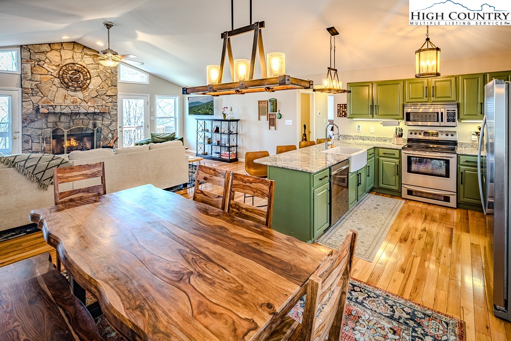 1077 Chestnut Trail Seven Devils, NC 28604 - Photo 18 of 50