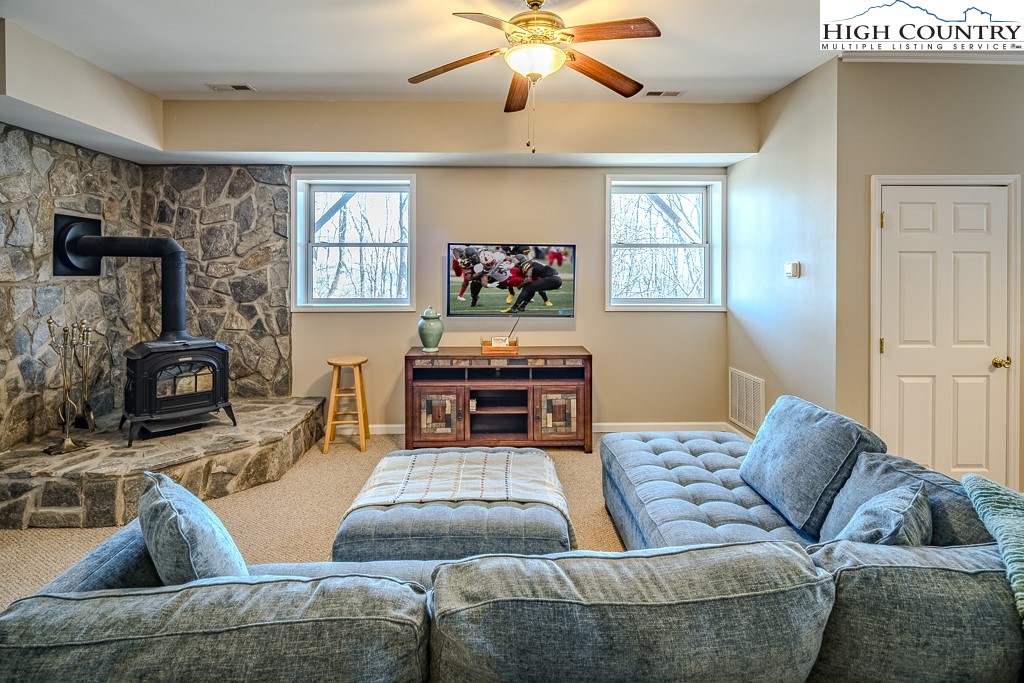 1077 Chestnut Trail Seven Devils, NC 28604 - Photo 38 of 50