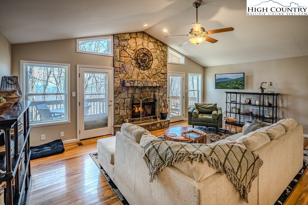 1077 Chestnut Trail Seven Devils, NC 28604 - Photo 4 of 50