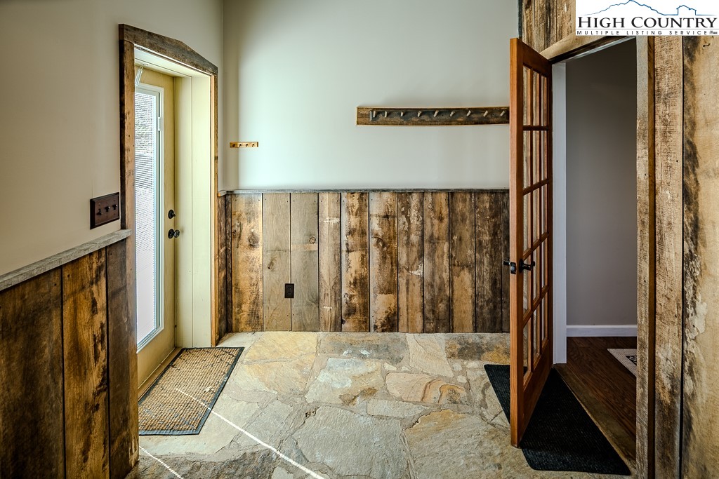 1077 Chestnut Trail Seven Devils, NC 28604 - Photo 45 of 50