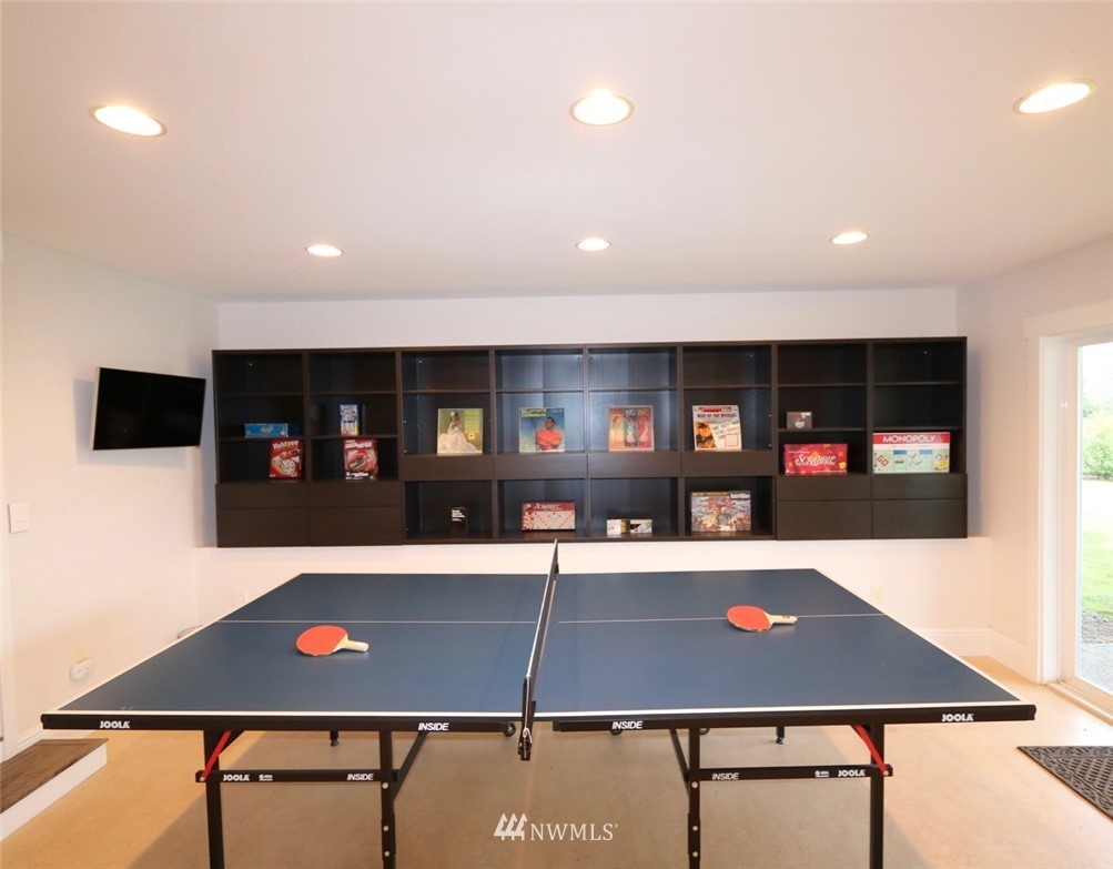 530 Briar Road Bellingham, WA 98225 - Photo 24 of 40 a view of a room with shelves and table