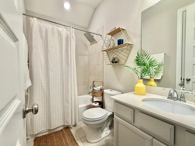 $480,000 | 2137 Woodland Pine Drive, Conroe, TX 77384