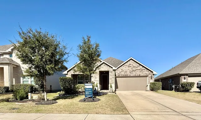 $480,000 | 2137 Woodland Pine Drive, Conroe, TX 77384