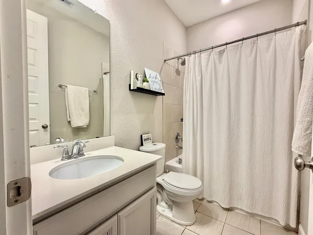 $480,000 | 2137 Woodland Pine Drive, Conroe, TX 77384