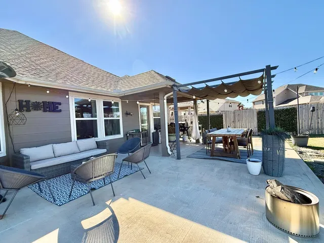 $480,000 | 2137 Woodland Pine Drive, Conroe, TX 77384