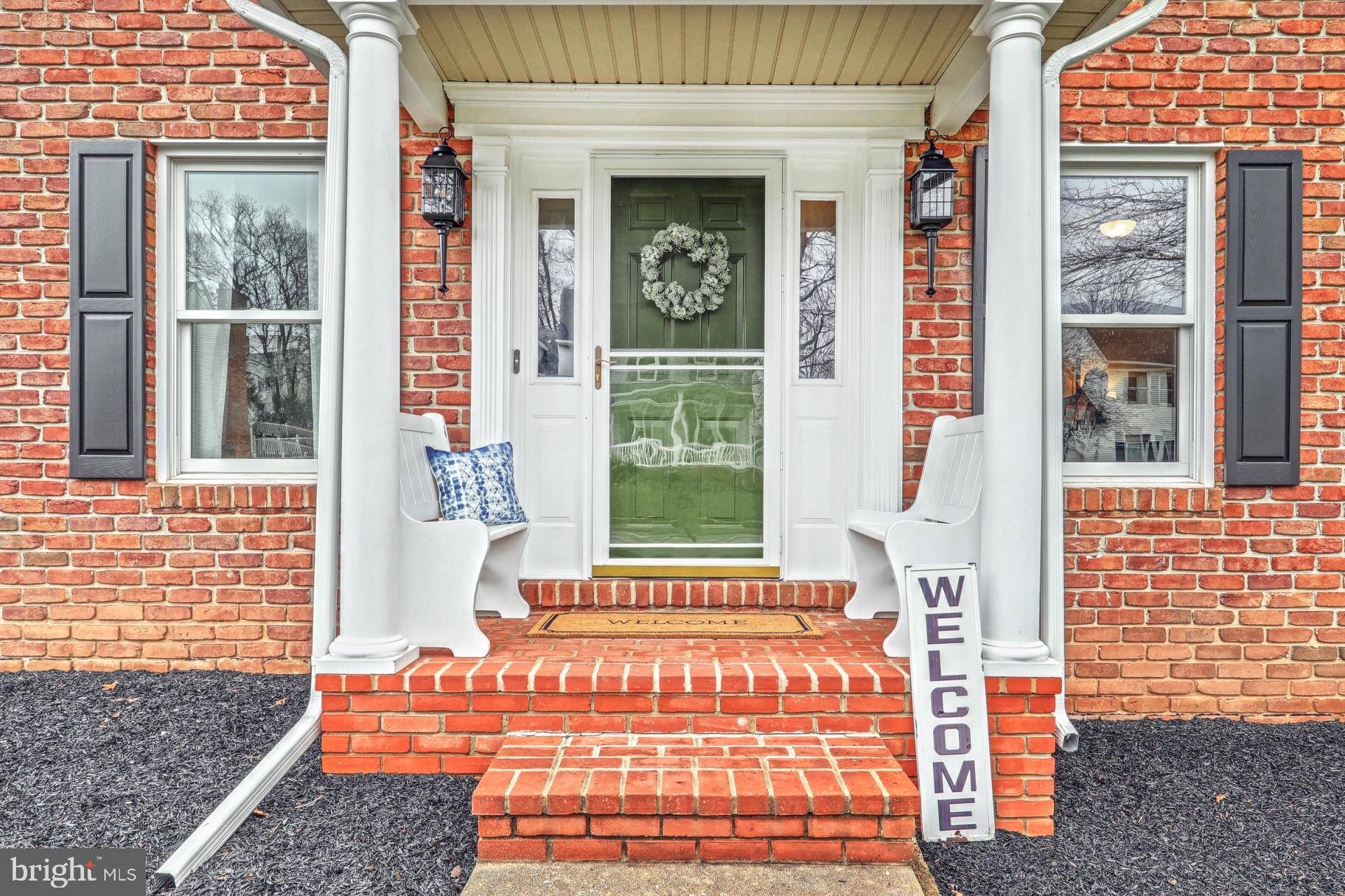 2843 Ridings Way York, PA 17408 - Photo 2 of 20 Gallery Image 2