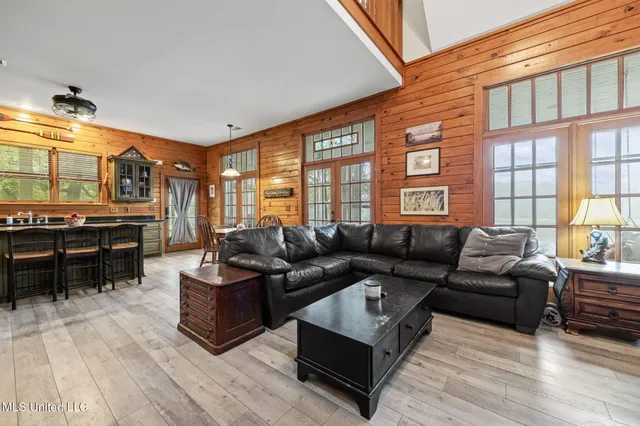 $240,000 | 10888 Glen Cairn Cove, Hernando, MS 38632