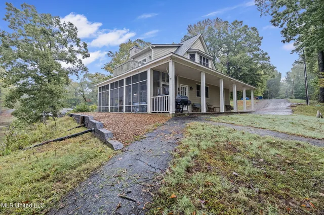 $240,000 | 10888 Glen Cairn Cove, Hernando, MS 38632