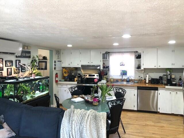 8 Emery Circle Buxton, ME 04093 - Photo 8 of 46 IMG_3632