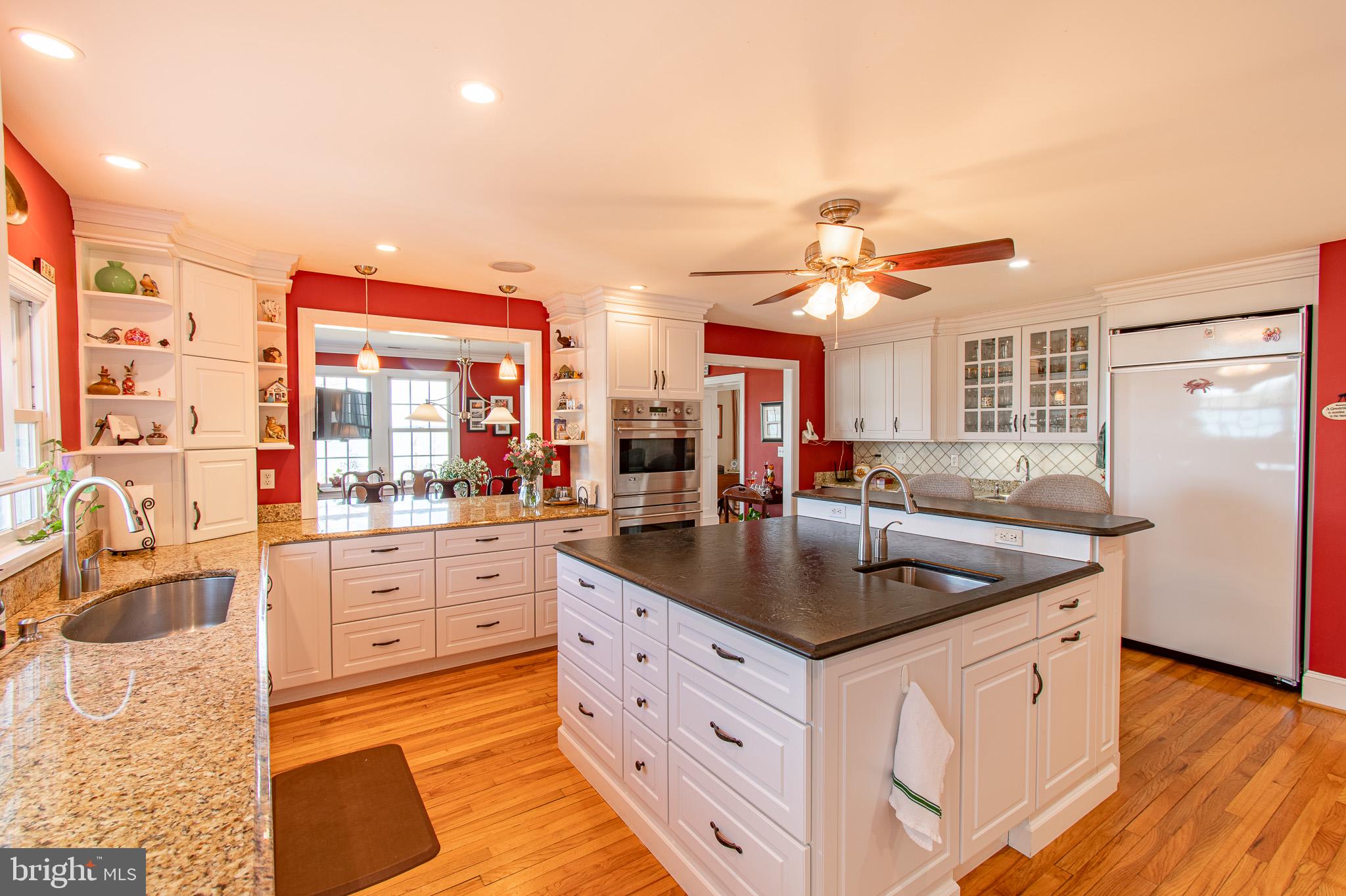 5995 Elston Shore Road Neavitt, MD 21652 - Photo 13 of 42 Charming kitchen with vibrant accents.