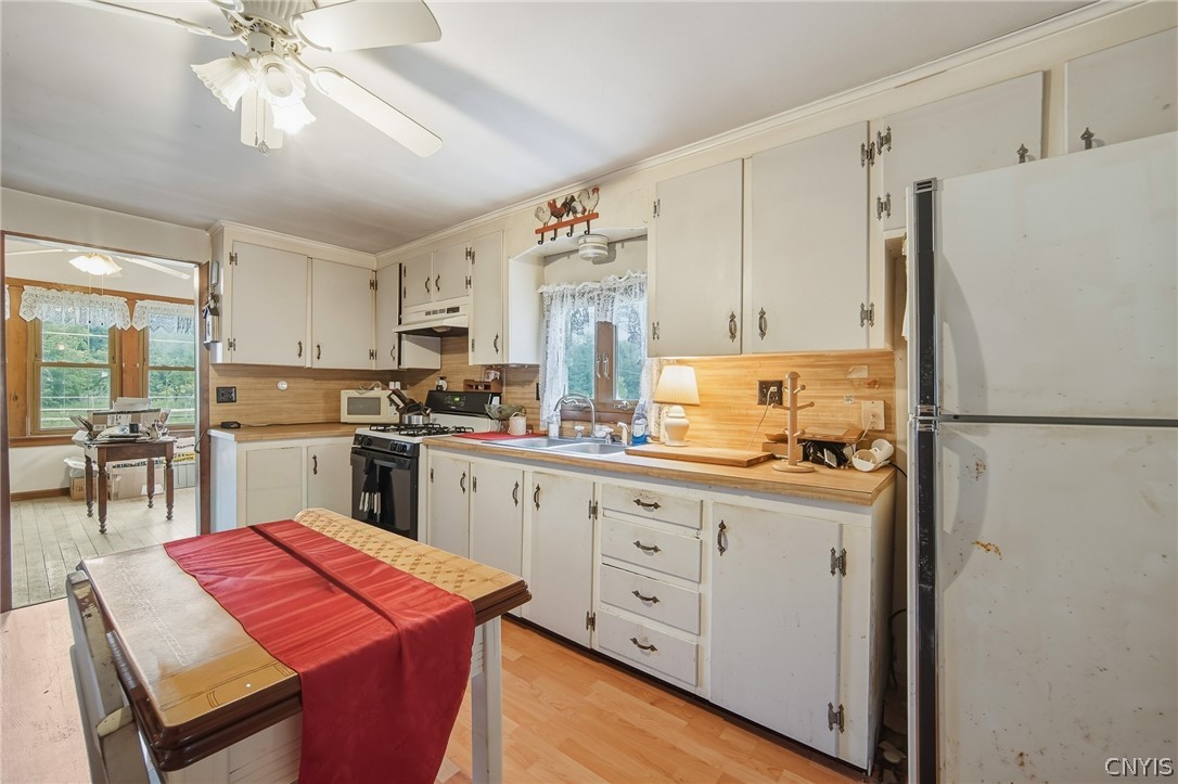 415 Sutton Road Schroeppel, NY 13132 - Photo 15 of 26 Gallery Image 15