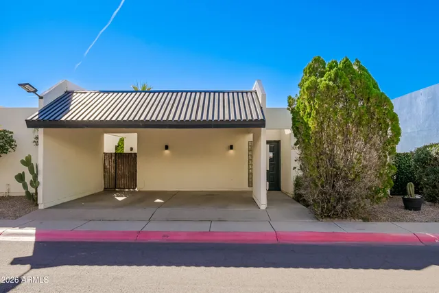 $2,150 | 16041 North 31st Street, Unit 12, Phoenix, AZ 85032