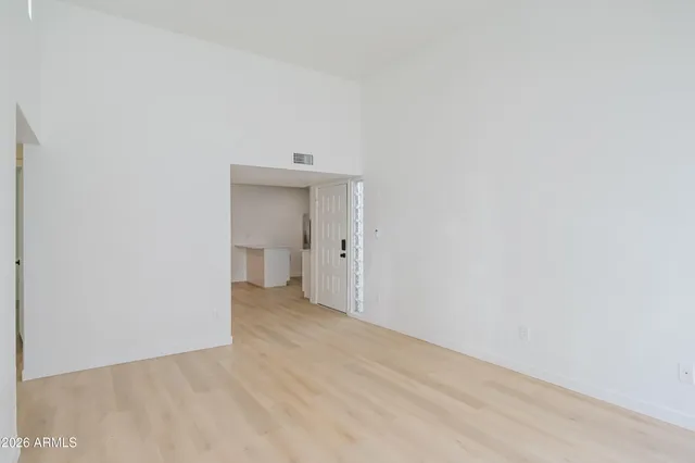 $2,150 | 16041 North 31st Street, Unit 12, Phoenix, AZ 85032