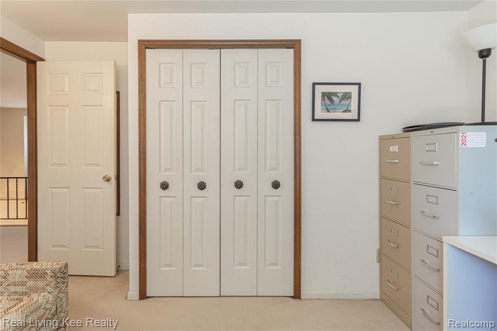 2155 Wayward Drive Rochester Hills, MI 48309 - Photo 31 of 38