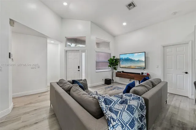 $528,999 | 10681 Lago Welleby Drive, Sunrise, FL 33351