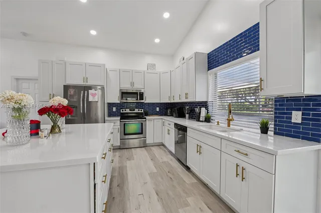 $528,999 | 10681 Lago Welleby Drive, Sunrise, FL 33351