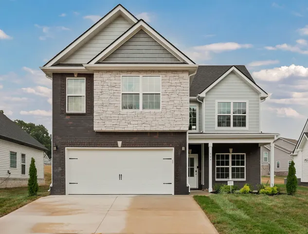 $389,900 | 906 Inverness Lane, Clarksville, TN 37043