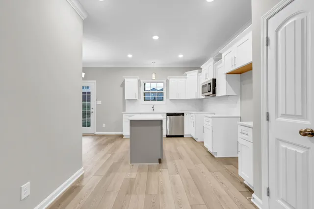 $389,900 | 906 Inverness Lane, Clarksville, TN 37043