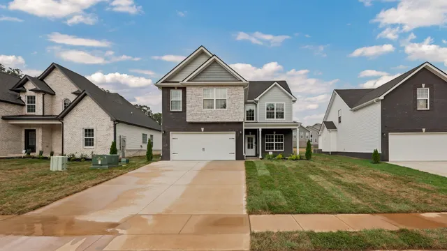 $389,900 | 906 Inverness Lane, Clarksville, TN 37043