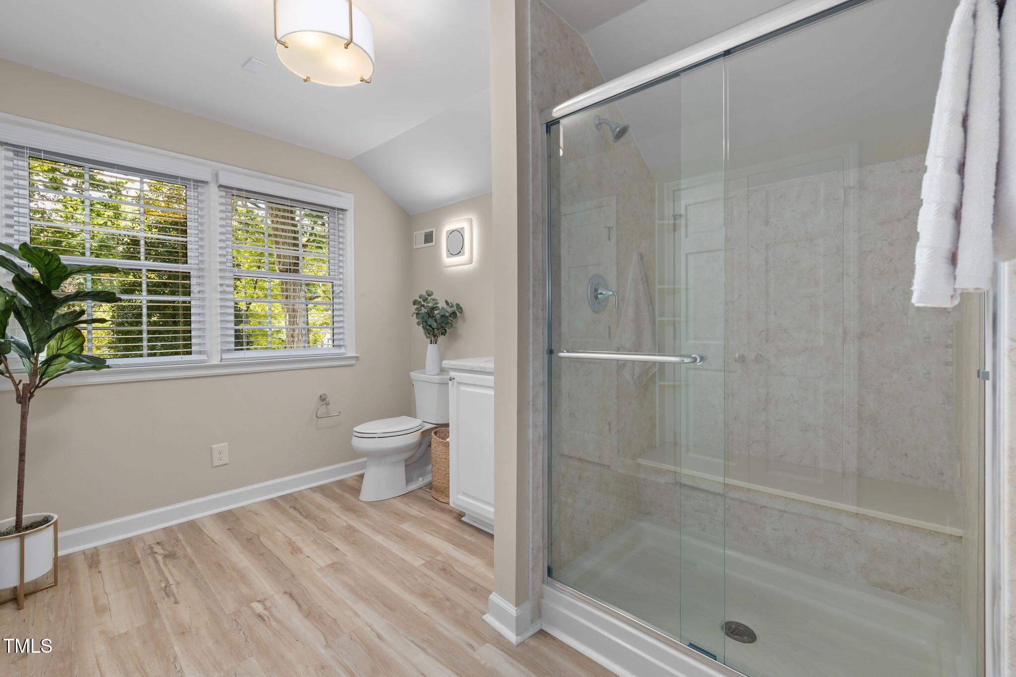 918 Collins Drive Raleigh, NC 27609 - Photo 46 of 72 43-web-or-mls-DX3A3457